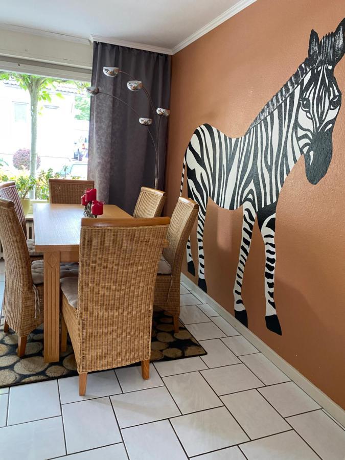 Grosszuegige Monteurwohnung Essen Exterior foto