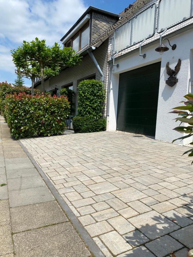 Grosszuegige Monteurwohnung Essen Exterior foto